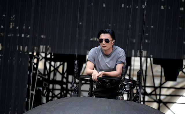 究竟, 谢霆锋在 究竟, 谢霆锋在