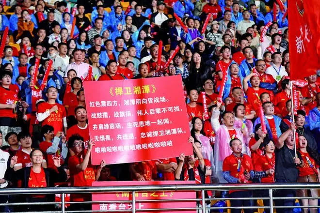 推进, 场上节奏逐, 将球成功打